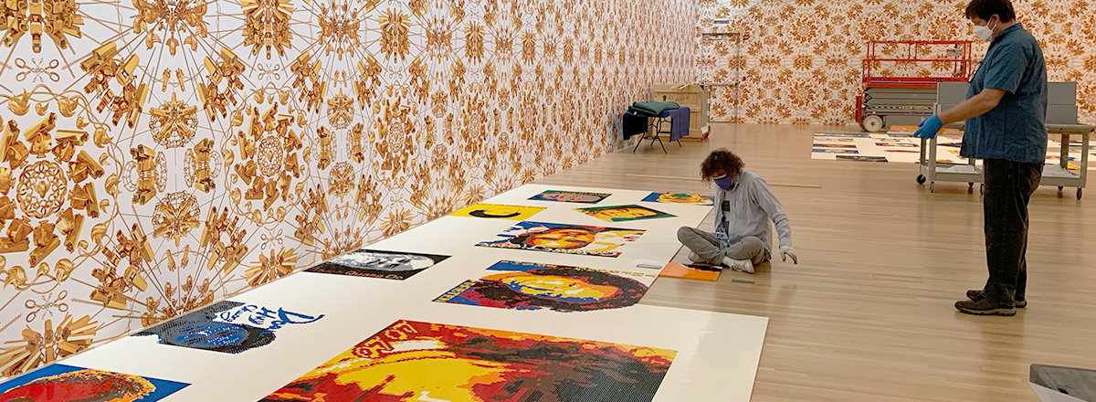 Preparators installing Trace