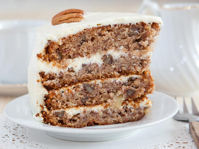 photo of humming bird cake