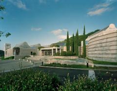 photo of Skirball Cultural Center campus