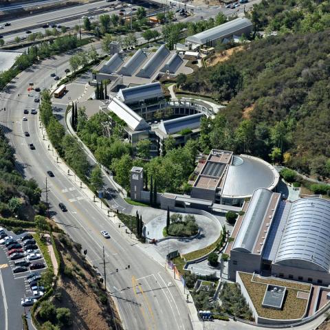 Aerial photo of the Skirball campus showing Sepulveda blvd