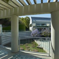 Garden Terrace colonnade